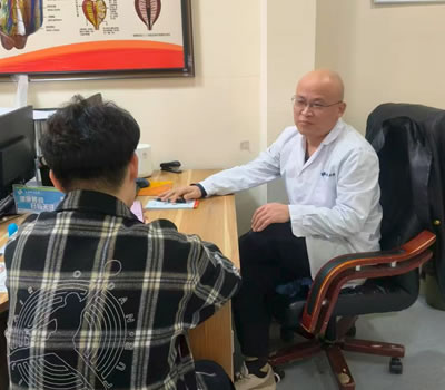 重庆|男科医师高朋磊：守护男性健康，专业男科诊疗